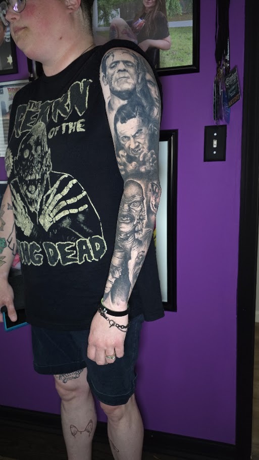 Outer view of a black and grey classic horror sleeve by Billy Smith
